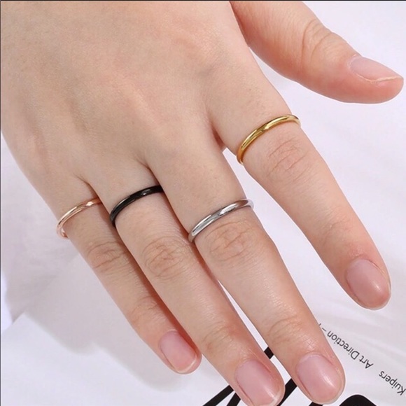 Rose gold Stainless Steel Stackable Band ring - Picture 5 of 6